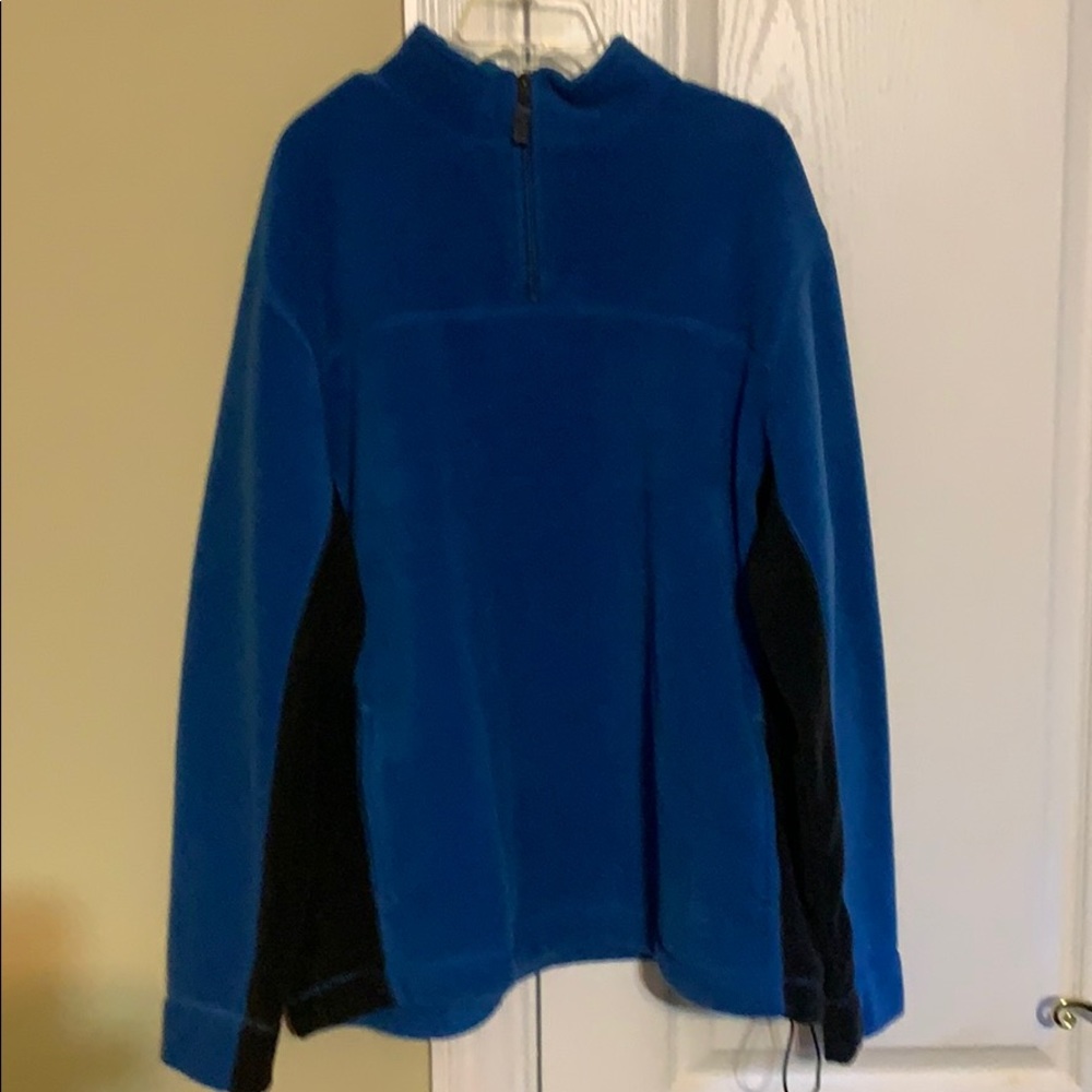 Gap fleece pullover